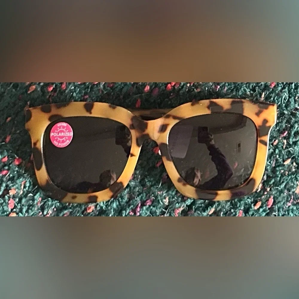 🎸Tortoise Shell Polarized Sunglasses🎸